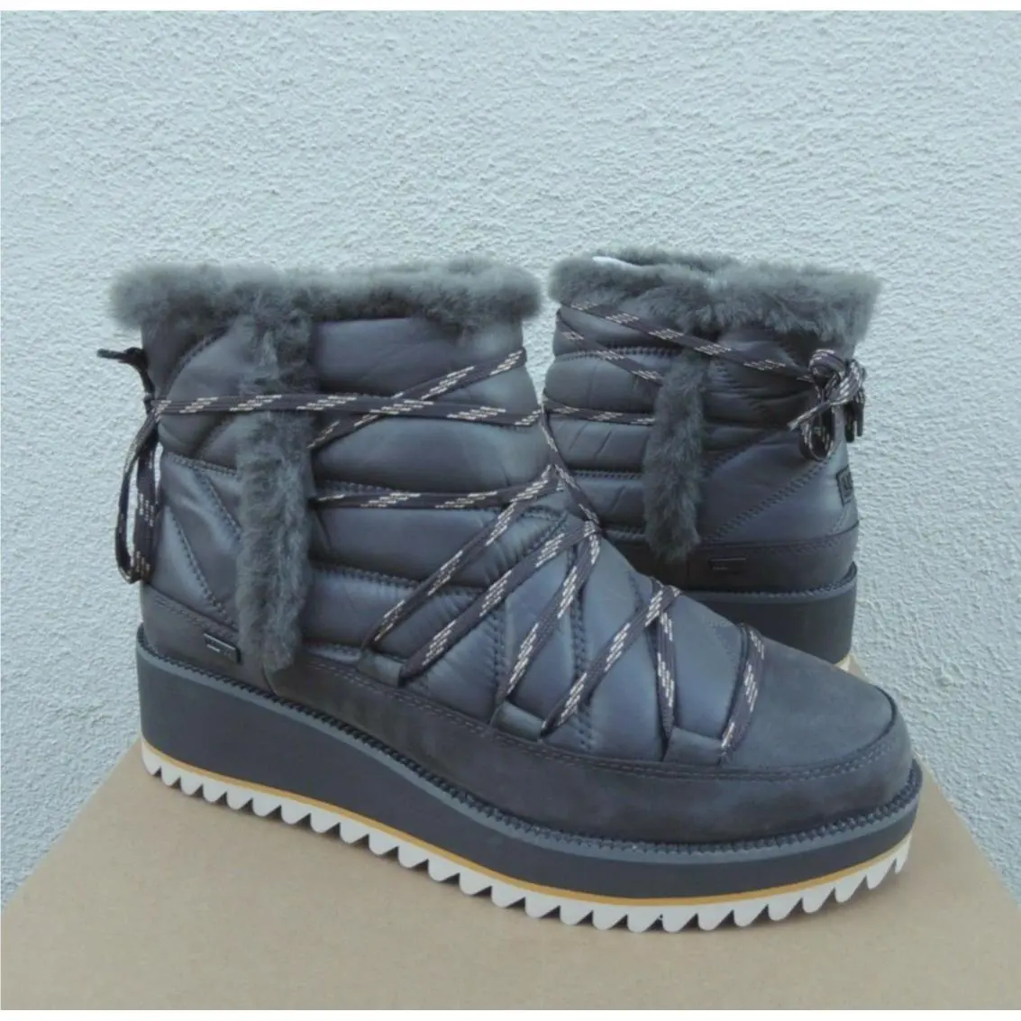 Ugg Cayden Charcoal Waterproof Suede/ Nylon Winter Boots US 8.5/ Eur 39.5