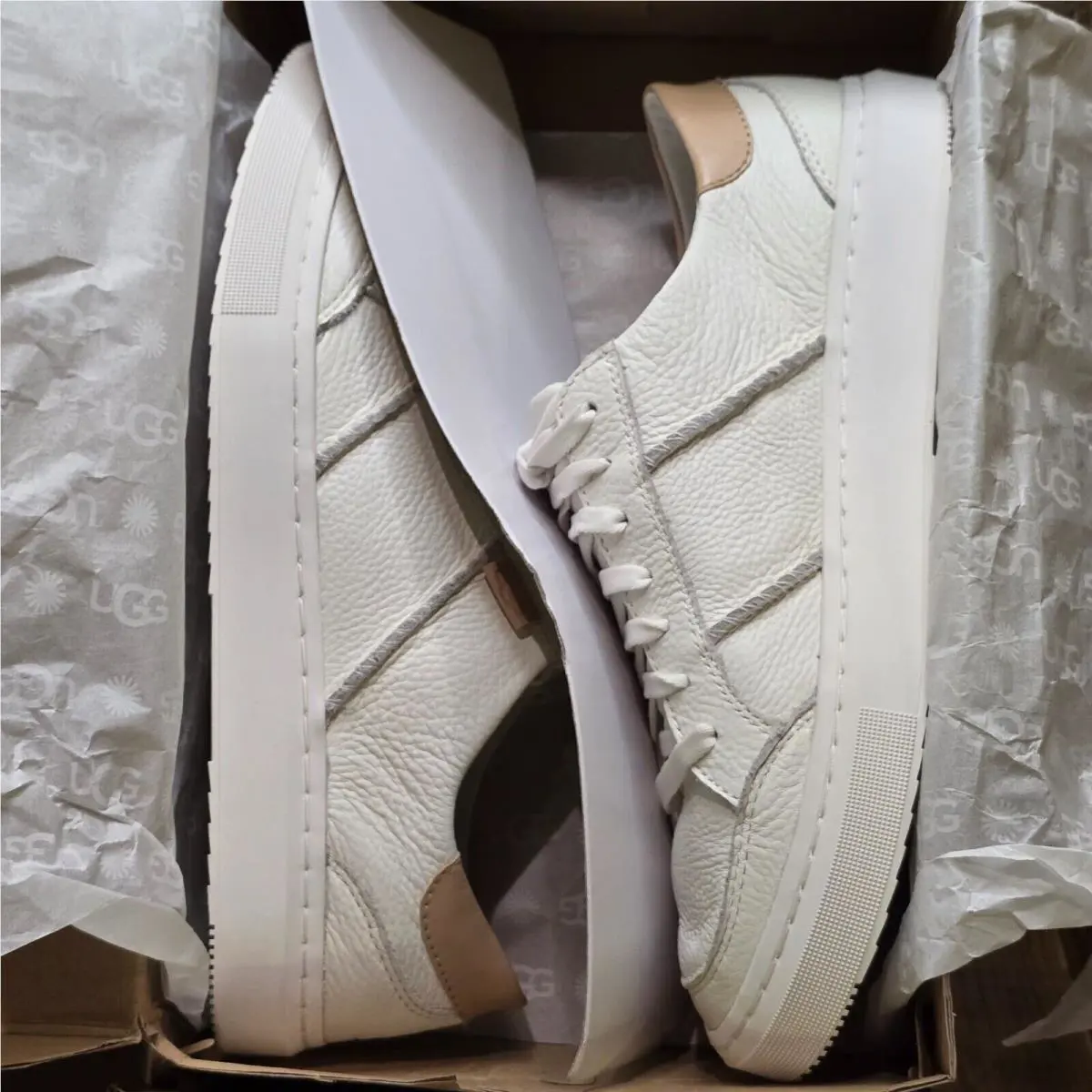 UGG shoes - ALAMEDA LACE SNEAKER - ALAMEDA LACE SNEAKER - 1130775 - White (UPC: 195719863500) 10