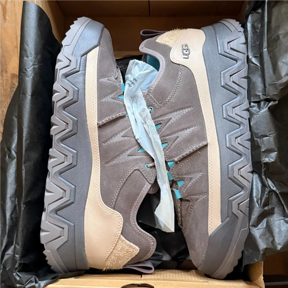UGG shoes - MENS CAPTRAIL LOW - MENS CAPTRAIL LOW - 1158252 - Gray (UPC: 197634312101) 8