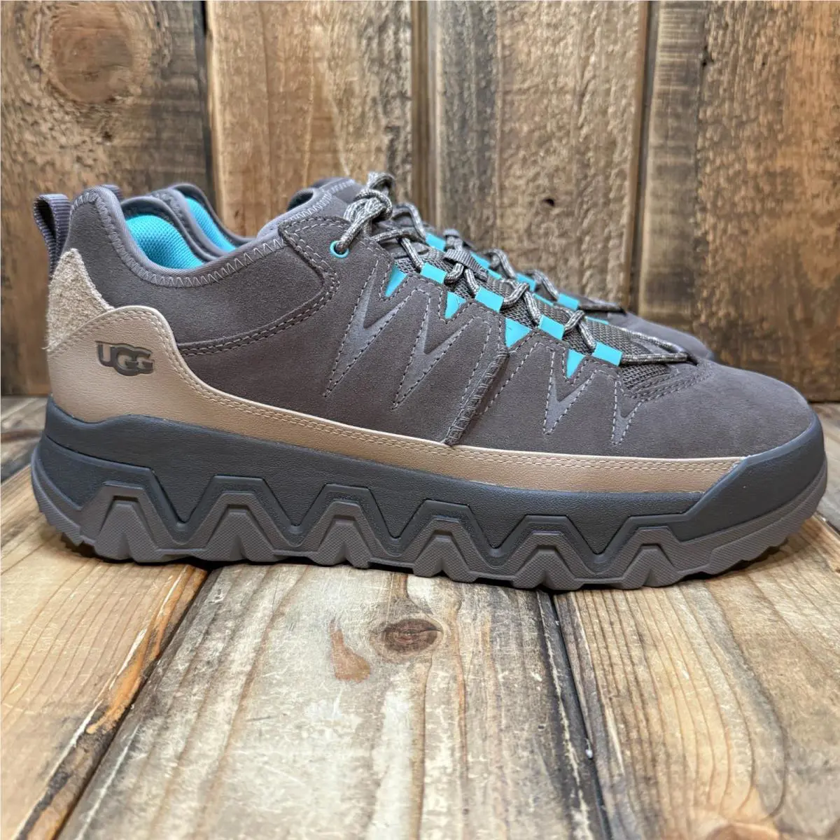 UGG shoes - MENS CAPTRAIL LOW - MENS CAPTRAIL LOW - 1158252 - Gray (UPC: 197634312101) 0