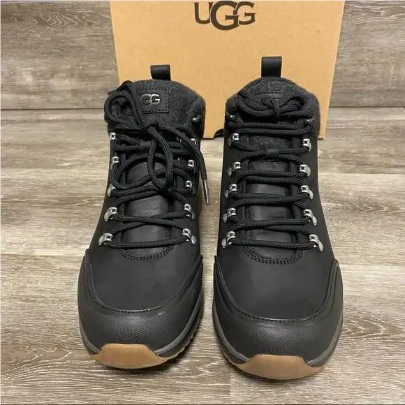 UGG shoes - UGG Olivert - Olivert - Black 2