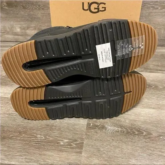 UGG shoes - UGG Olivert - Olivert - Black 3