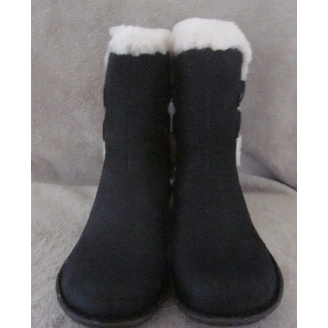 UGG shoes - Black (UPC: 888855112976) 0