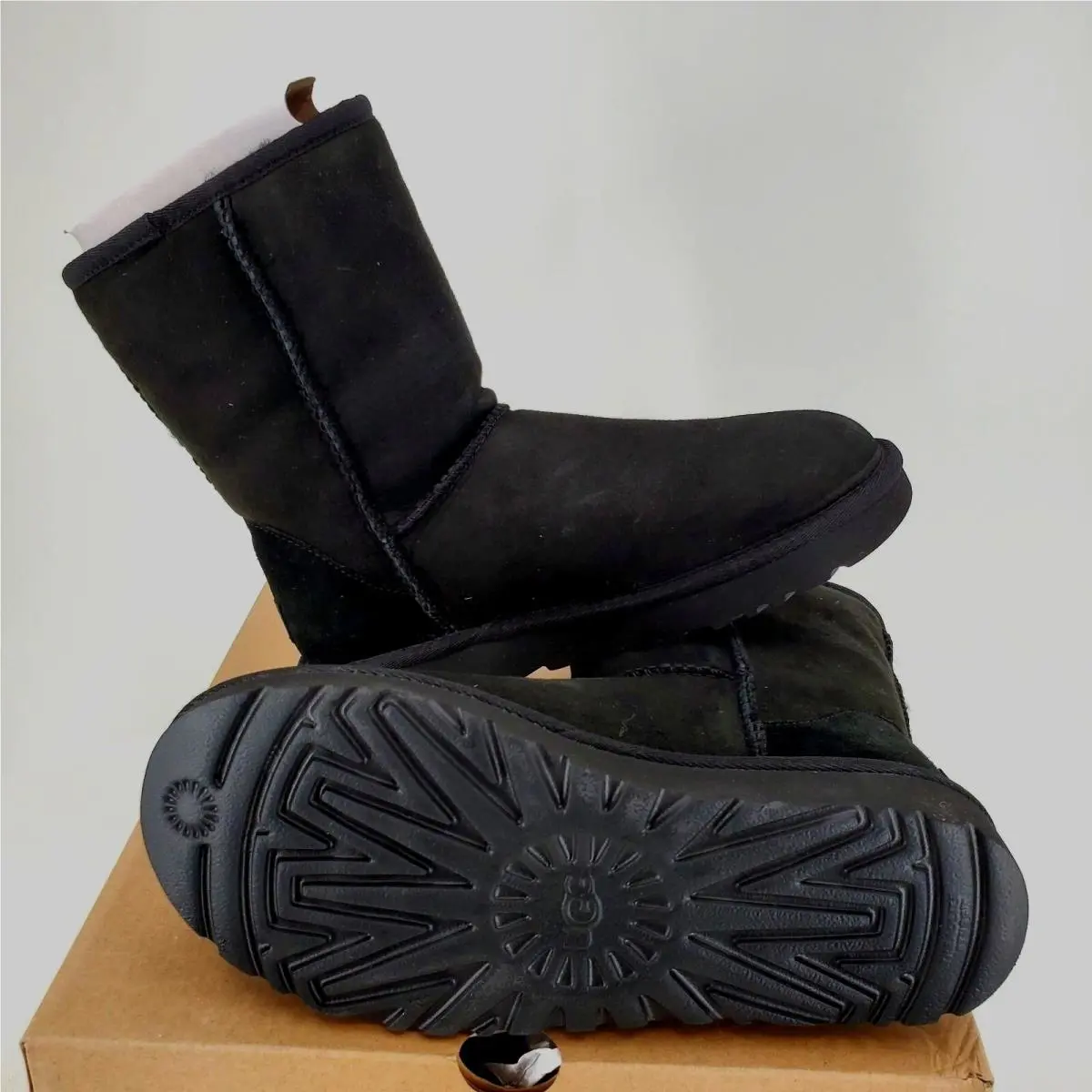 UGG shoes - UGG Classic Short II - Classic Short - Black 8