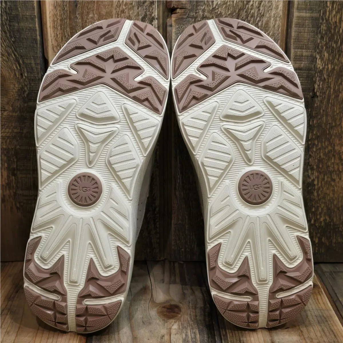 UGG shoes - CA805 V2 REMIX - REMIX - 1138050 - Beige (UPC: 196565260925) 3