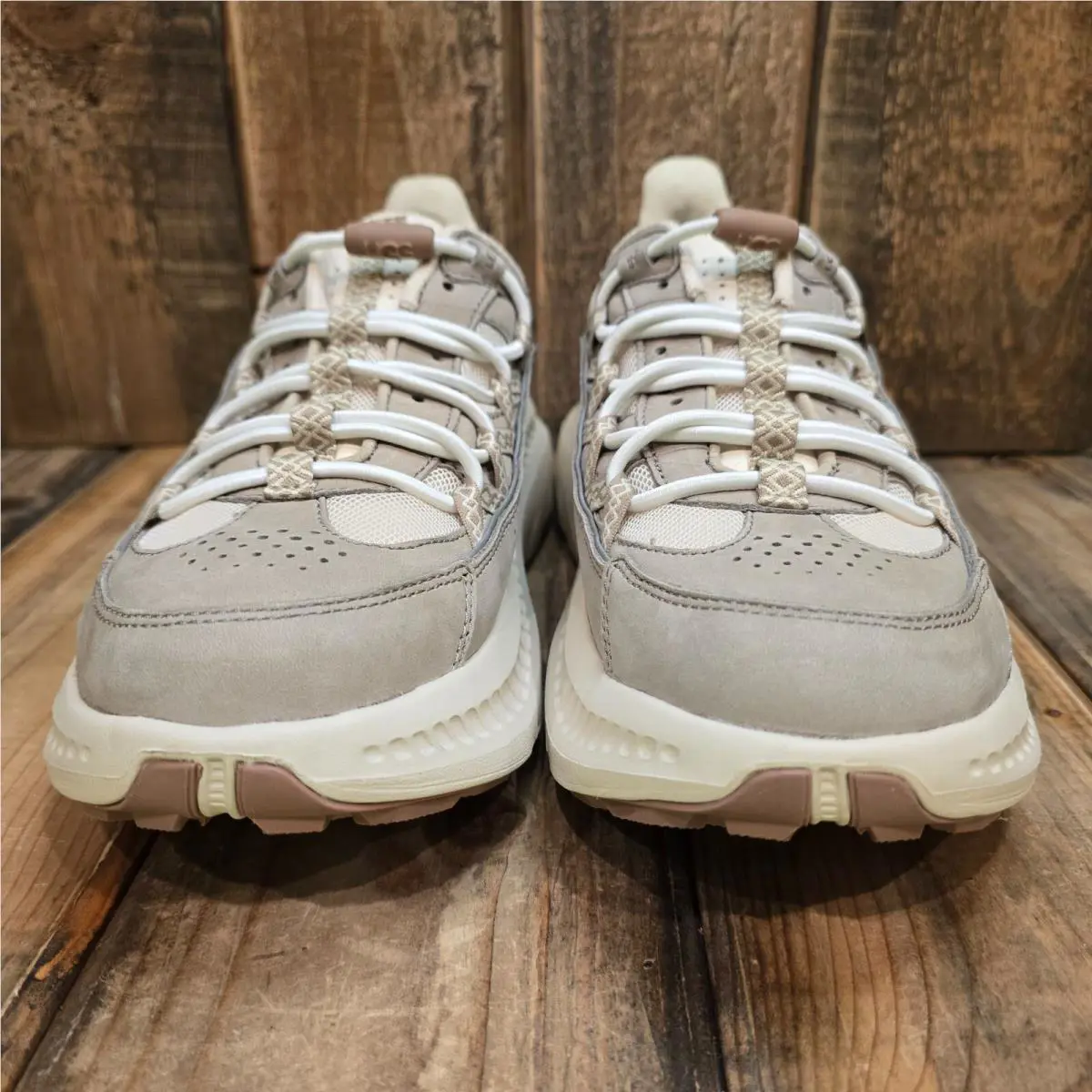 UGG shoes - CA805 V2 REMIX - REMIX - 1138050 - Beige (UPC: 196565260925) 4