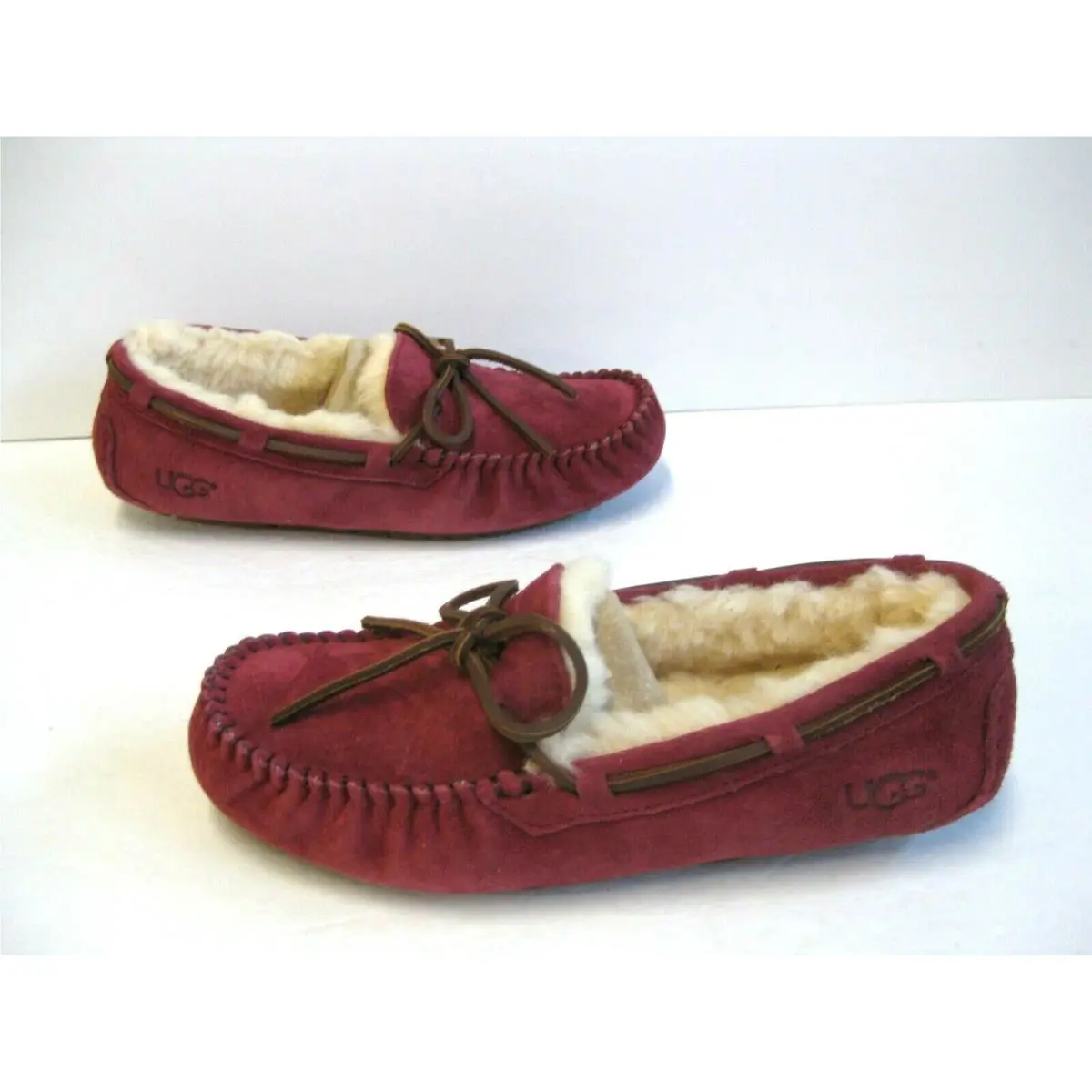 UGG shoes - burgundy/garnet 1