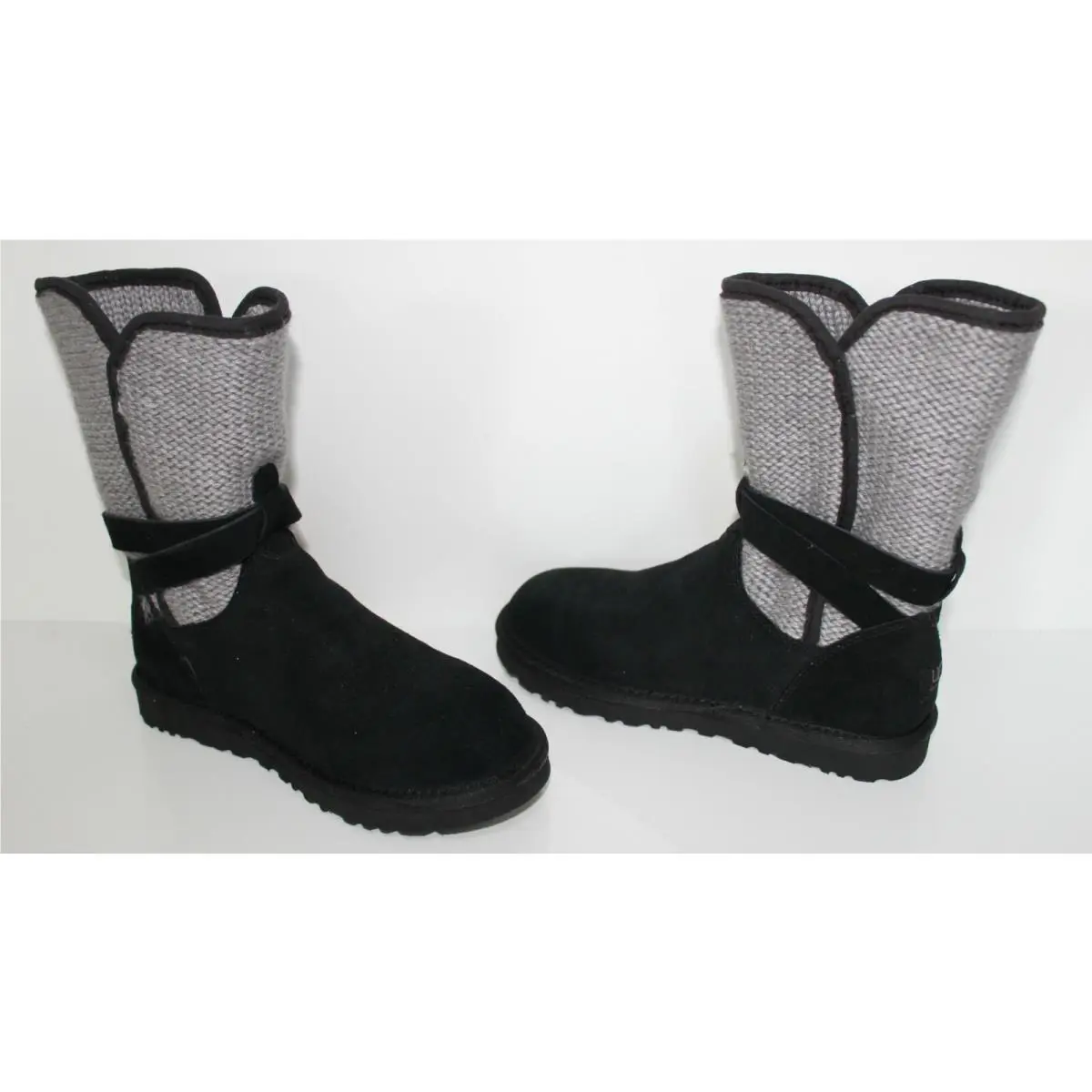 UGG shoes - Short - Short - Black (UPC: 0887278897958) 0