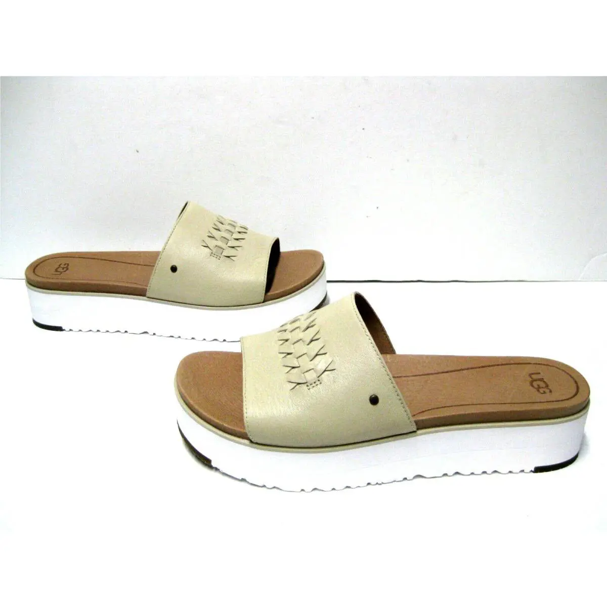 UGG shoes - Canvas 1