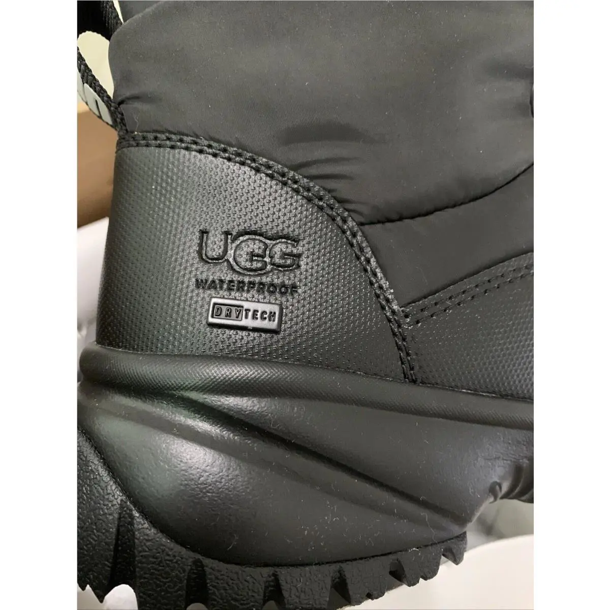 UGG shoes - Black (UPC: 196565721914) 2