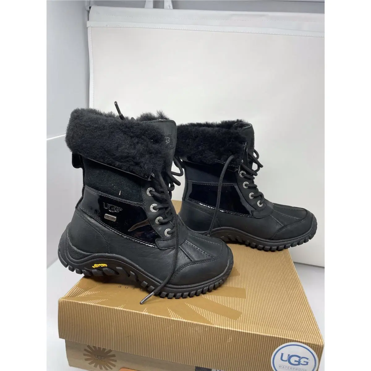 UGG shoes - UGG Australia Adirondack - Australia Adirondack - Black 2