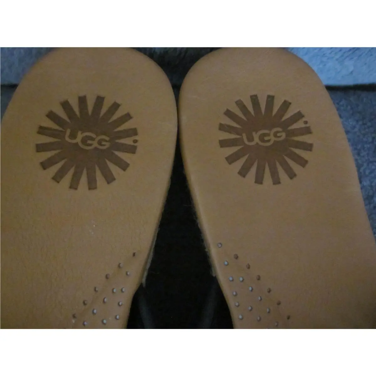 UGG shoes - 10006352 Gwyn - Gwyn - Black (UPC: 737045350233) 1