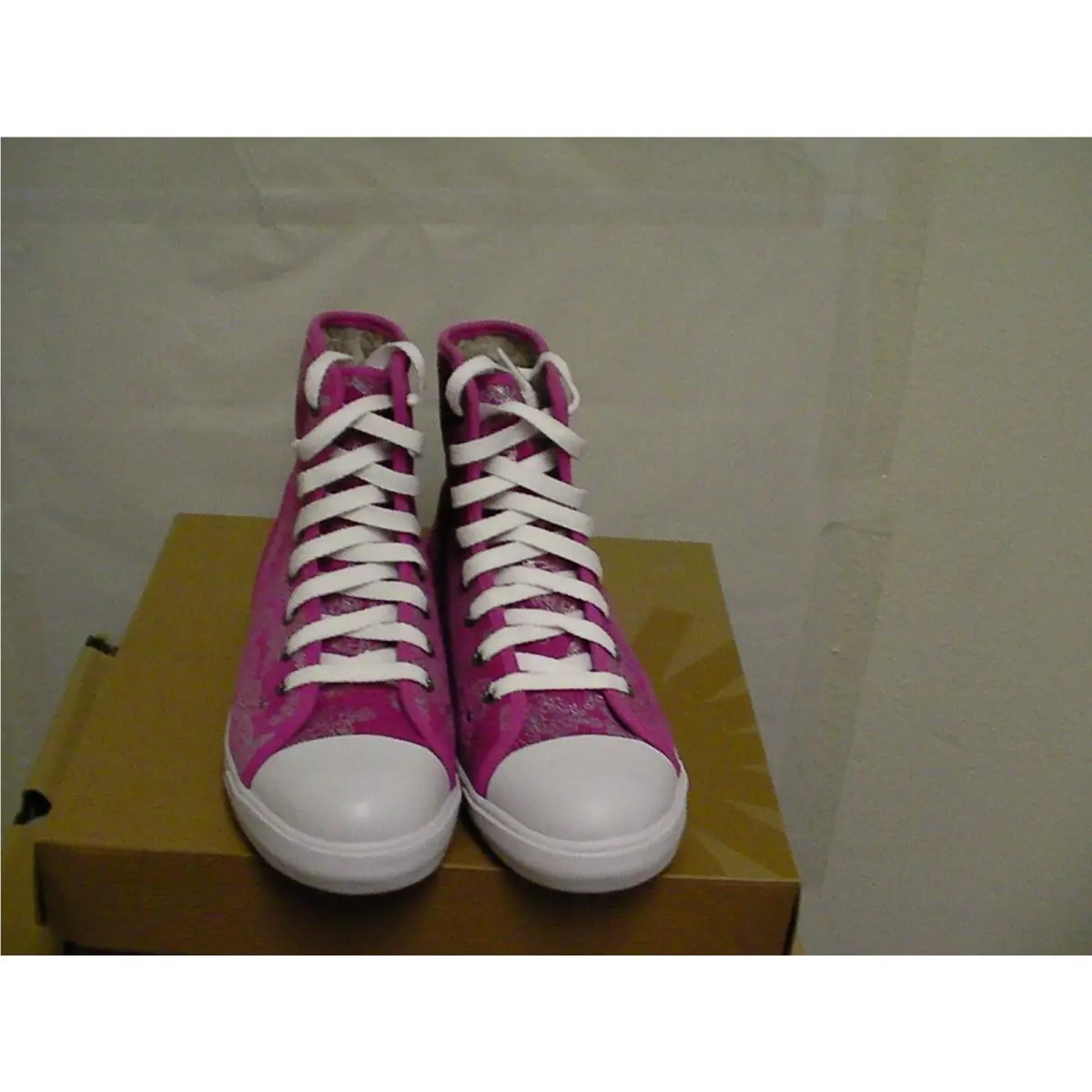 UGG shoes - Purple (UPC: 887278023401) 0