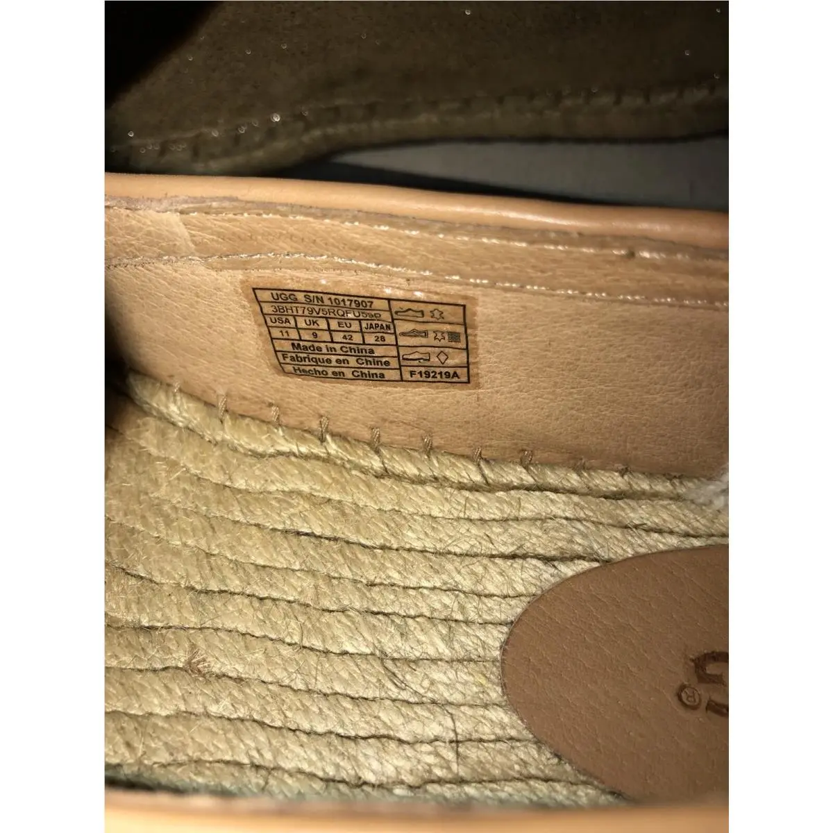 UGG shoes - Gold Neutral 1