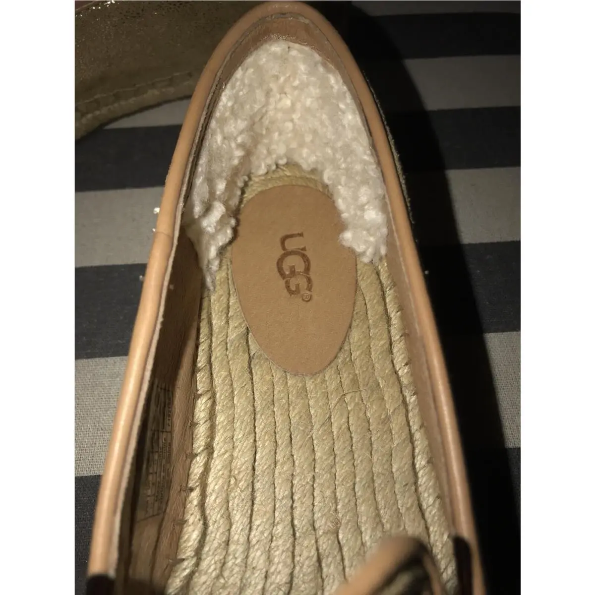 UGG shoes - Gold Neutral 2
