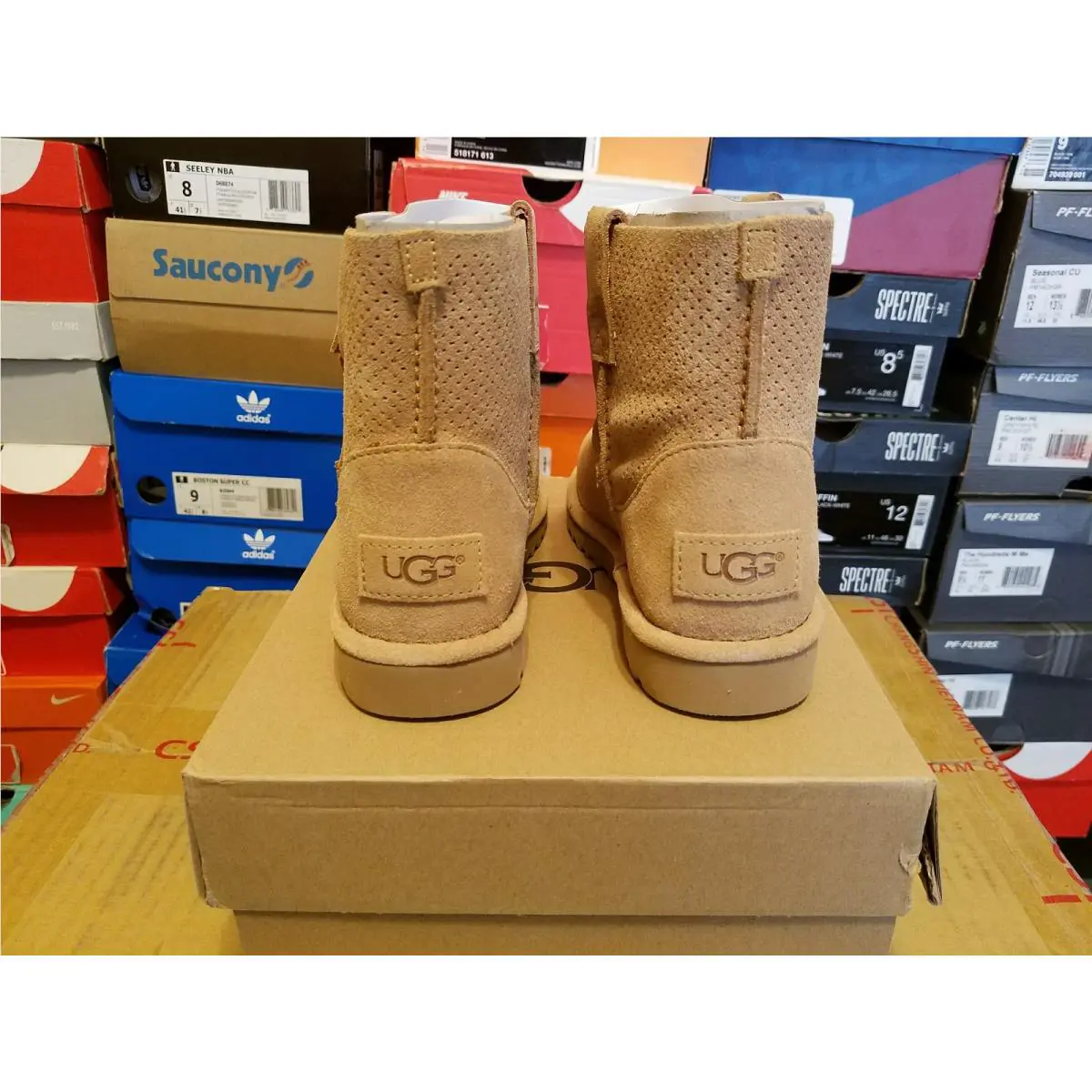 UGG shoes - 1016852-AVR-11 - 1016852 - Tawny 1
