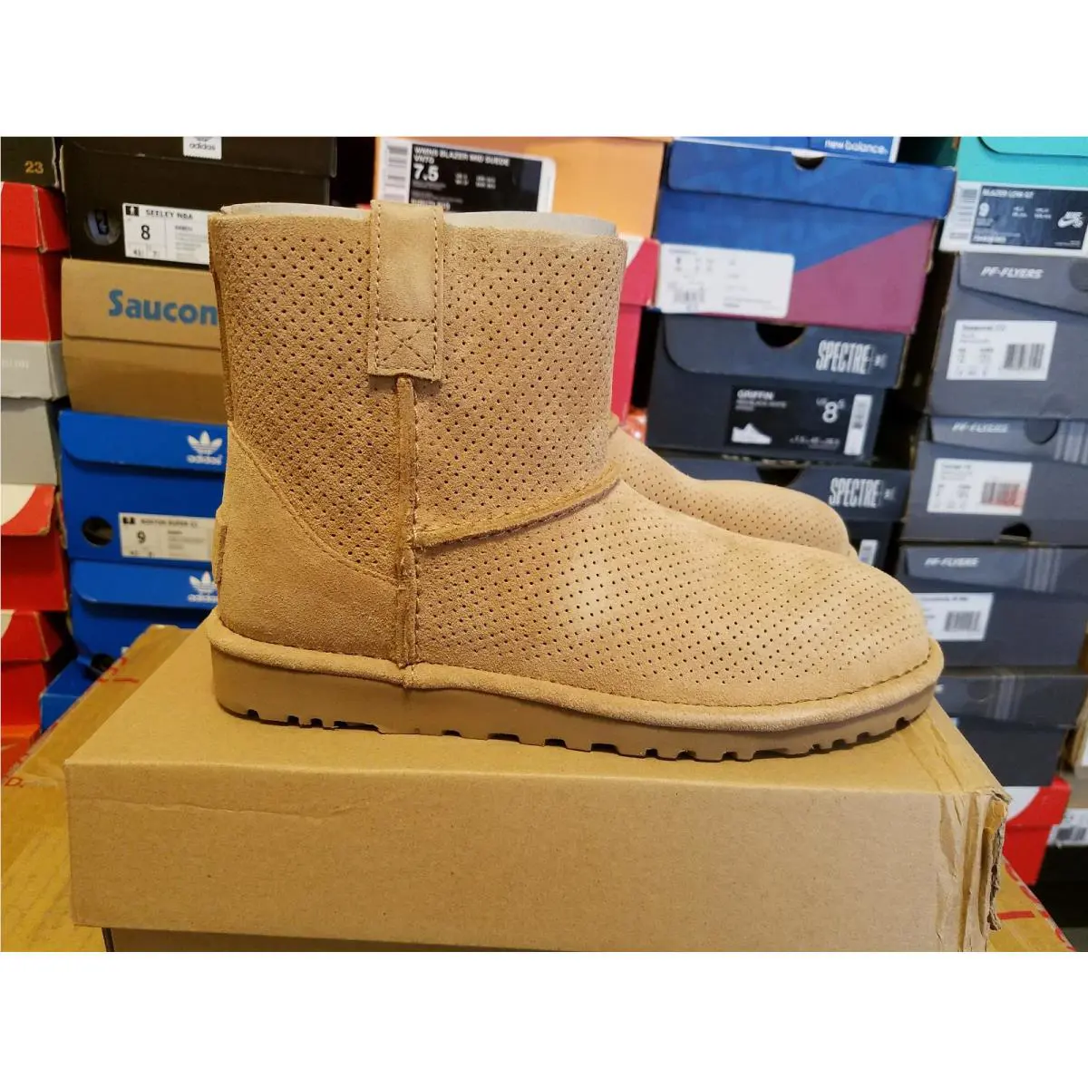 UGG shoes - 1016852-AVR-11 - 1016852 - Tawny 3