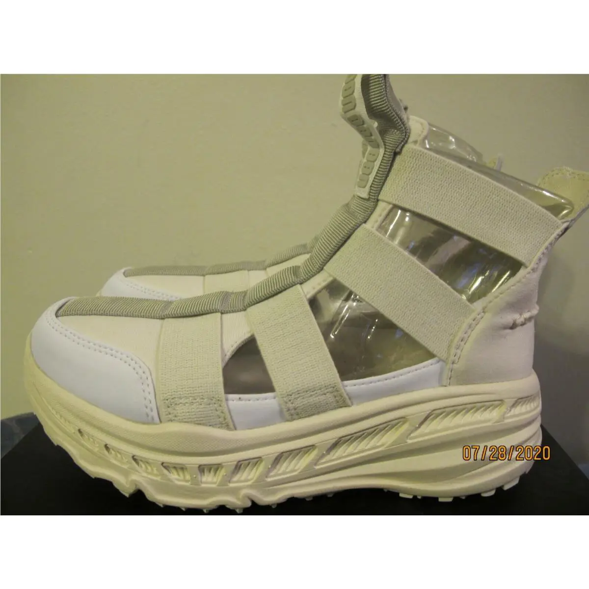 UGG shoes - 1097453 W - White (UPC: 192410008063) 0