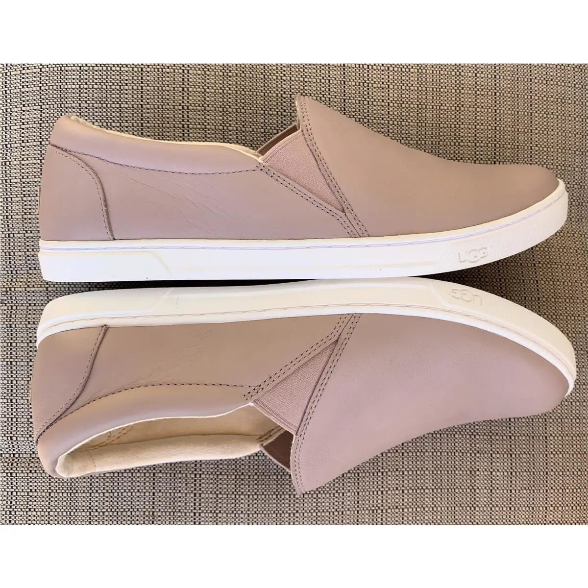 UGG shoes - Baby Pink 2