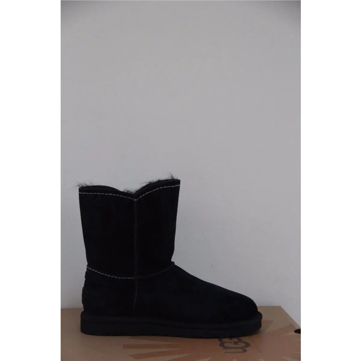 UGG shoes - Meadow - Meadow - Black (UPC: 888855211211) 1