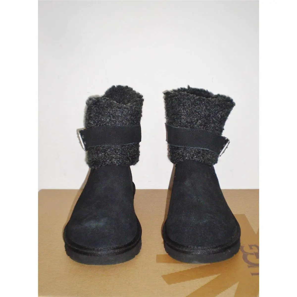 UGG shoes - Cambridge Boucle - Cambridge Boucle - Black (UPC: 737045090429) 0