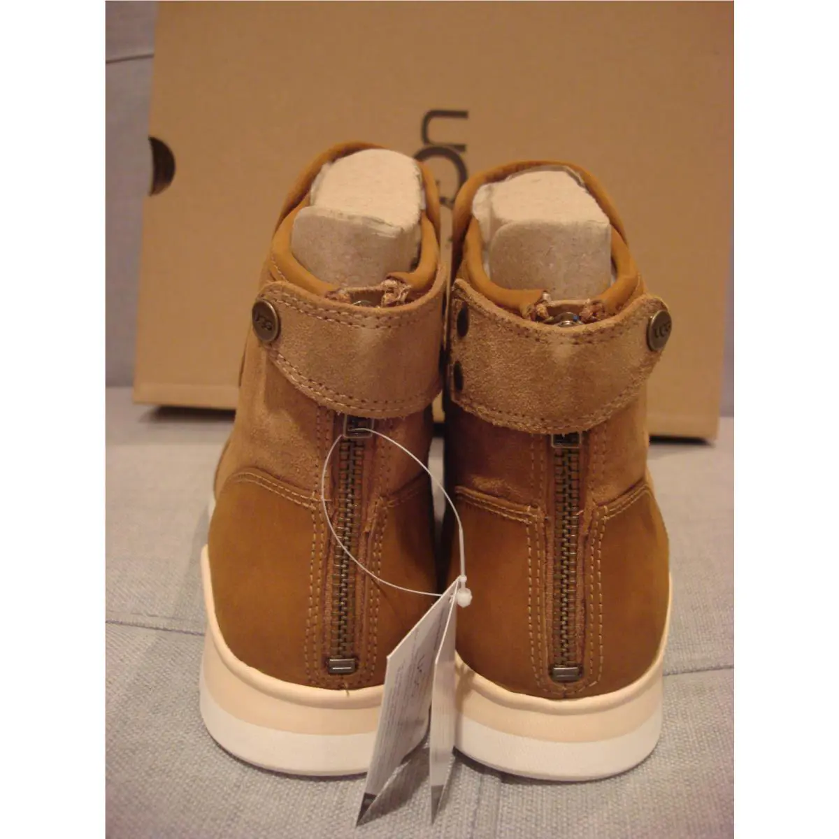 UGG shoes - Chestnut (UPC: 888855769668) 3
