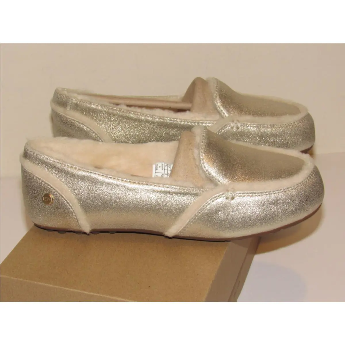 UGG shoes - UGG Hailey Metallic - Hailey Metallic - Gold (UPC: 191142751971) 2