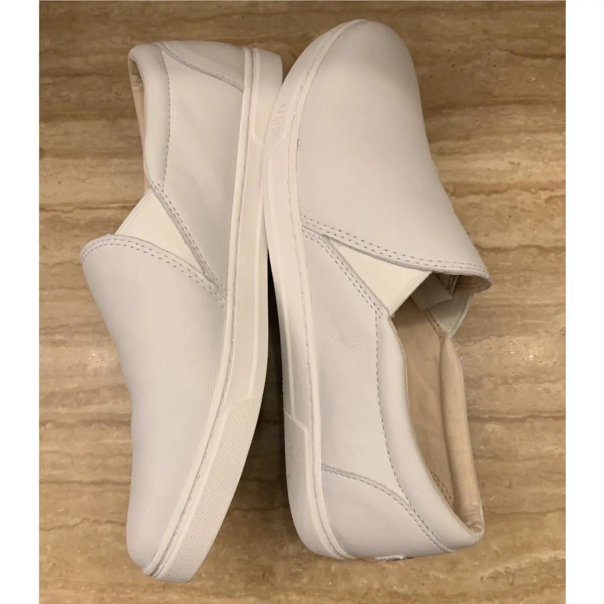 UGG shoes - White 2