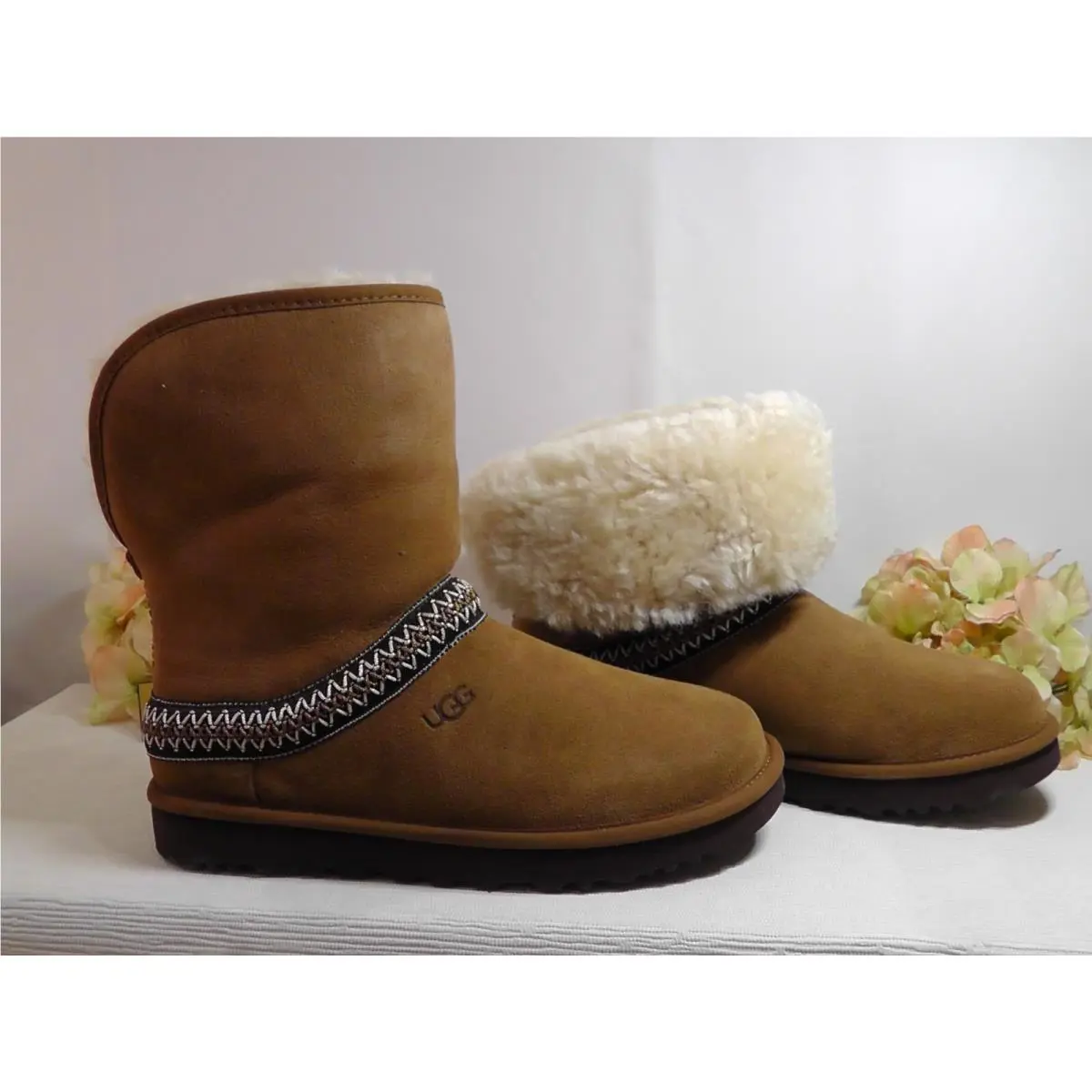 UGG shoes - Chestnut 1