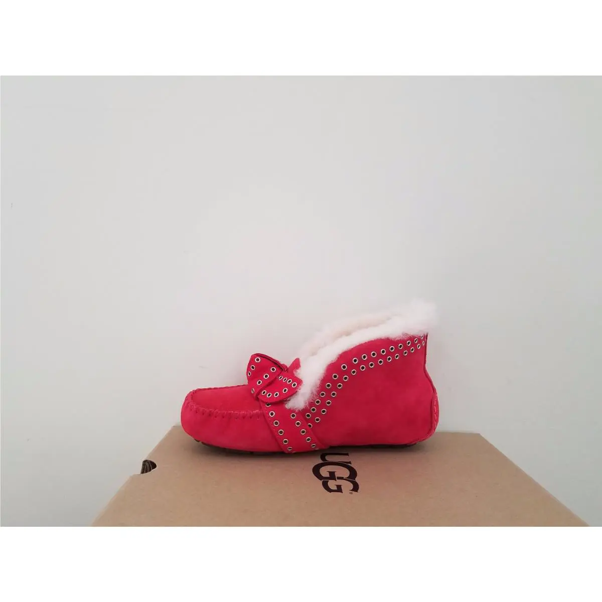 UGG shoes - Lipstick Red 1