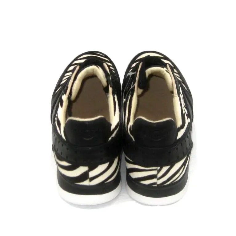 UGG shoes - Zebra 2