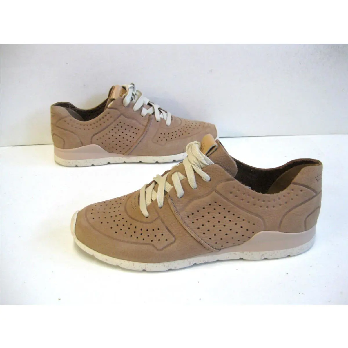 UGG shoes - TIDELINE 1