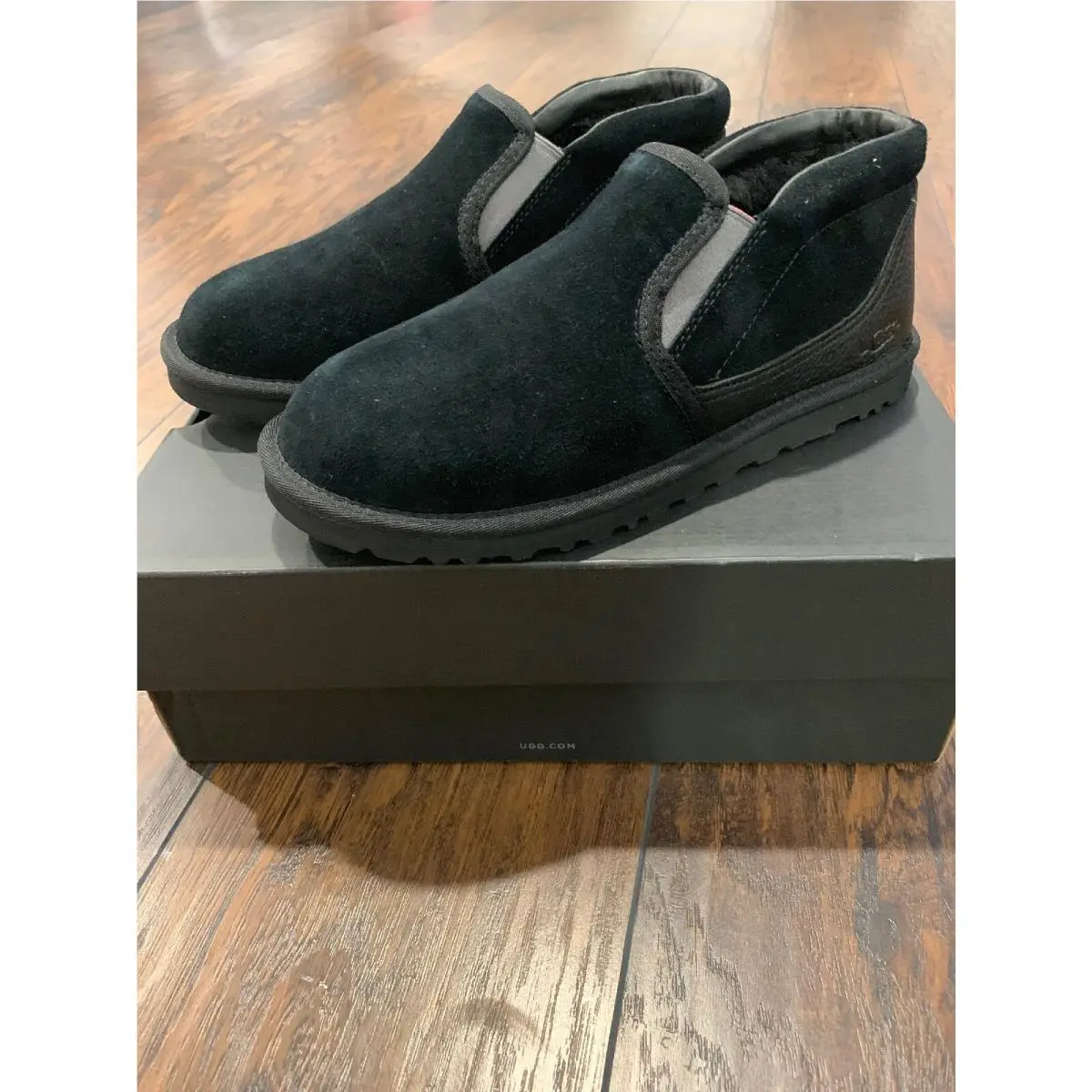 Ugg Slippers Saize 7 For Men