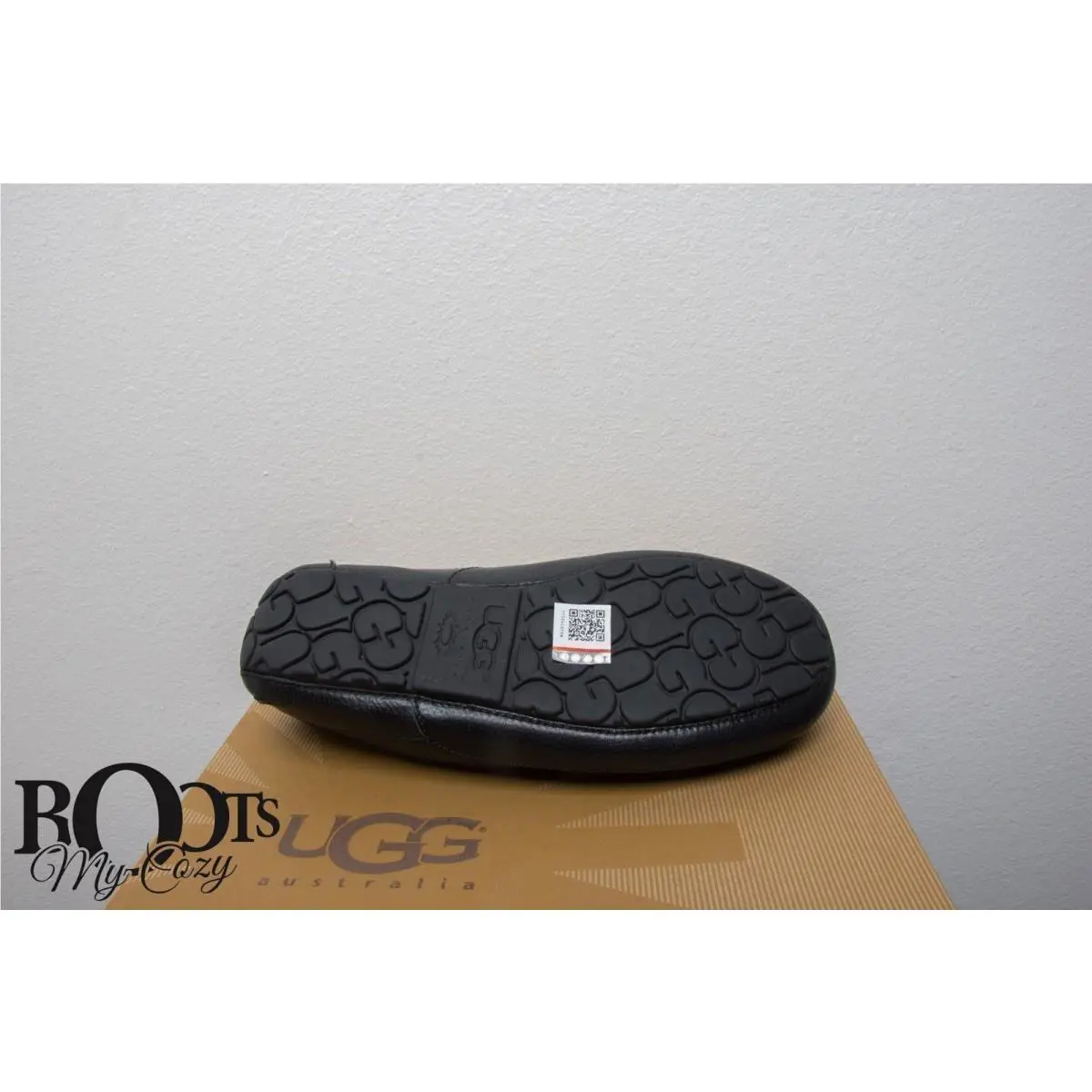 UGG shoes - Black (UPC: 887278118077) 3