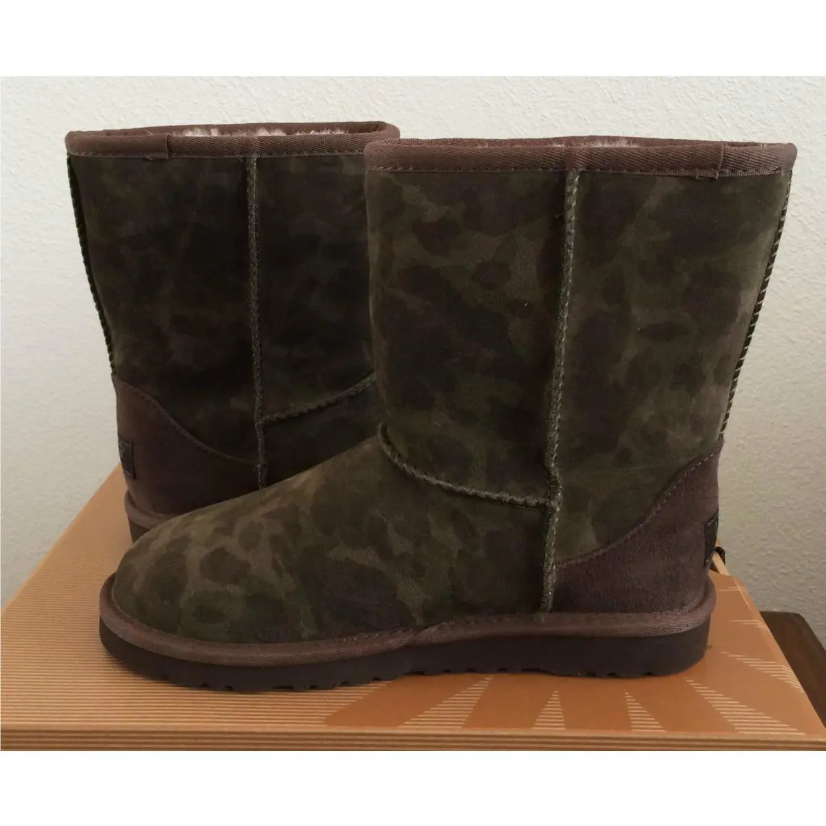 UGG shoes - 1011369 - 1011369 - Brown (UPC: 888855628880) 3