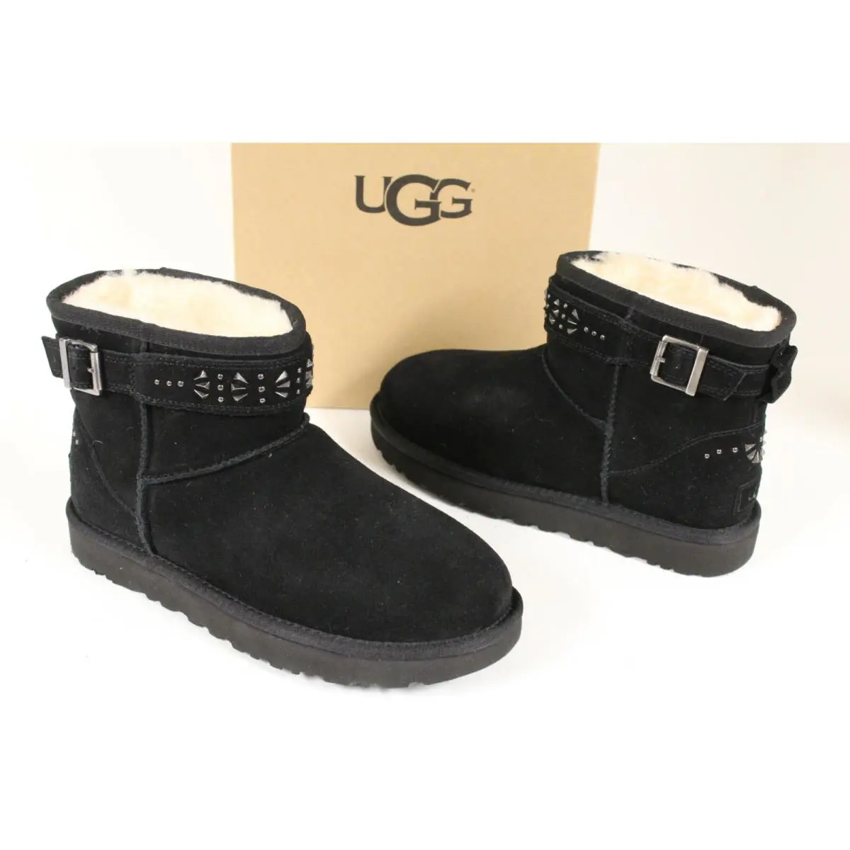 UGG shoes - Ankle - Ankle - Black (UPC: 190108832402) 1