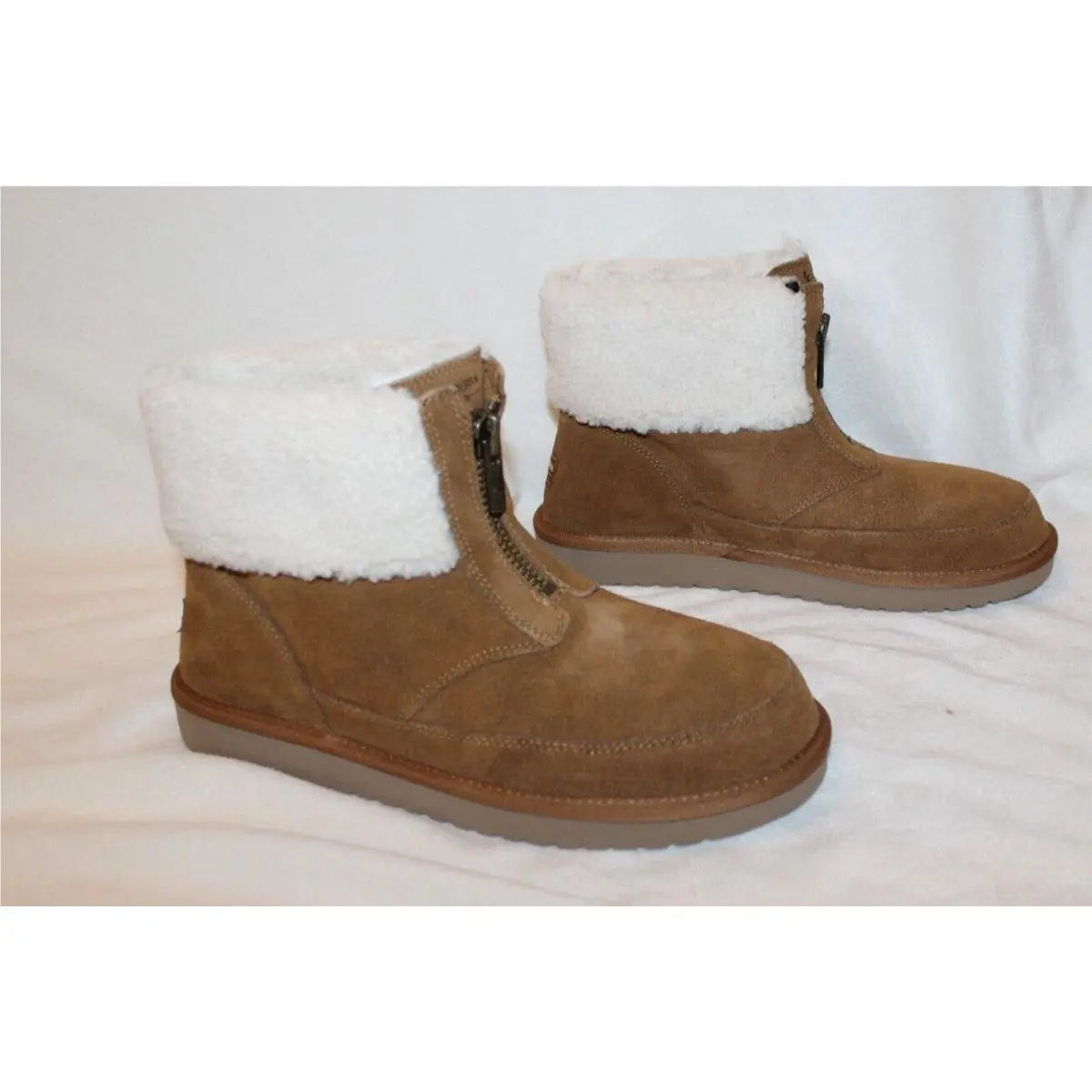 UGG shoes - Chestnut Brown 1