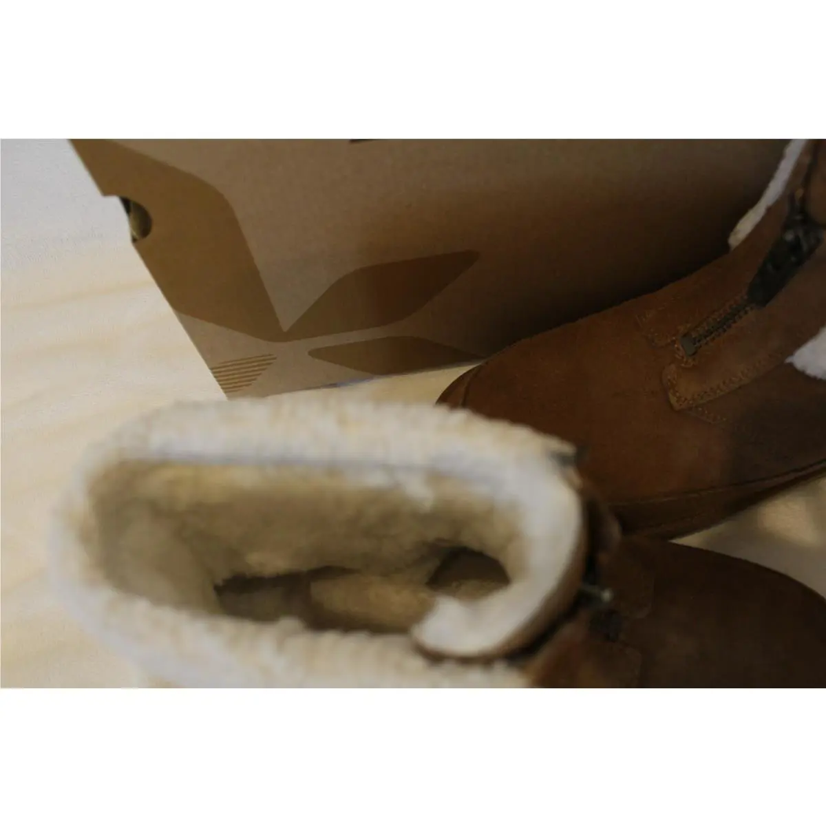 UGG shoes - Chestnut Brown 3