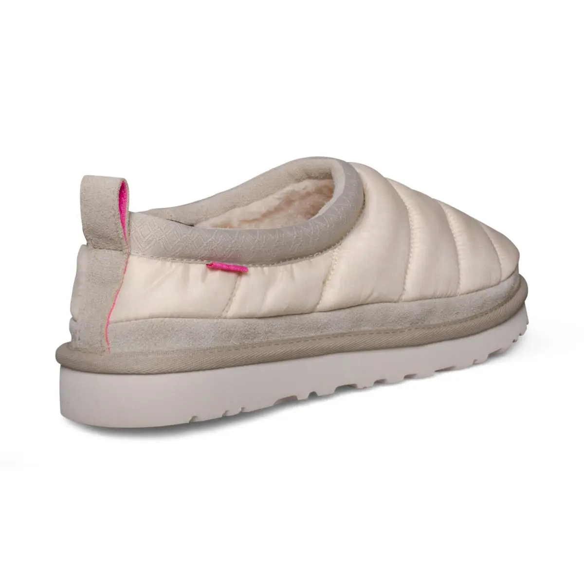 UGG shoes - Whitecap (UPC: 195719303846) 1