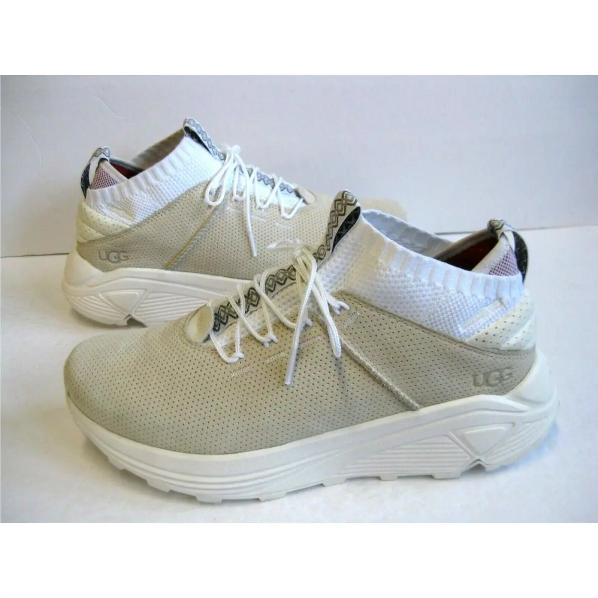 UGG shoes - White 1