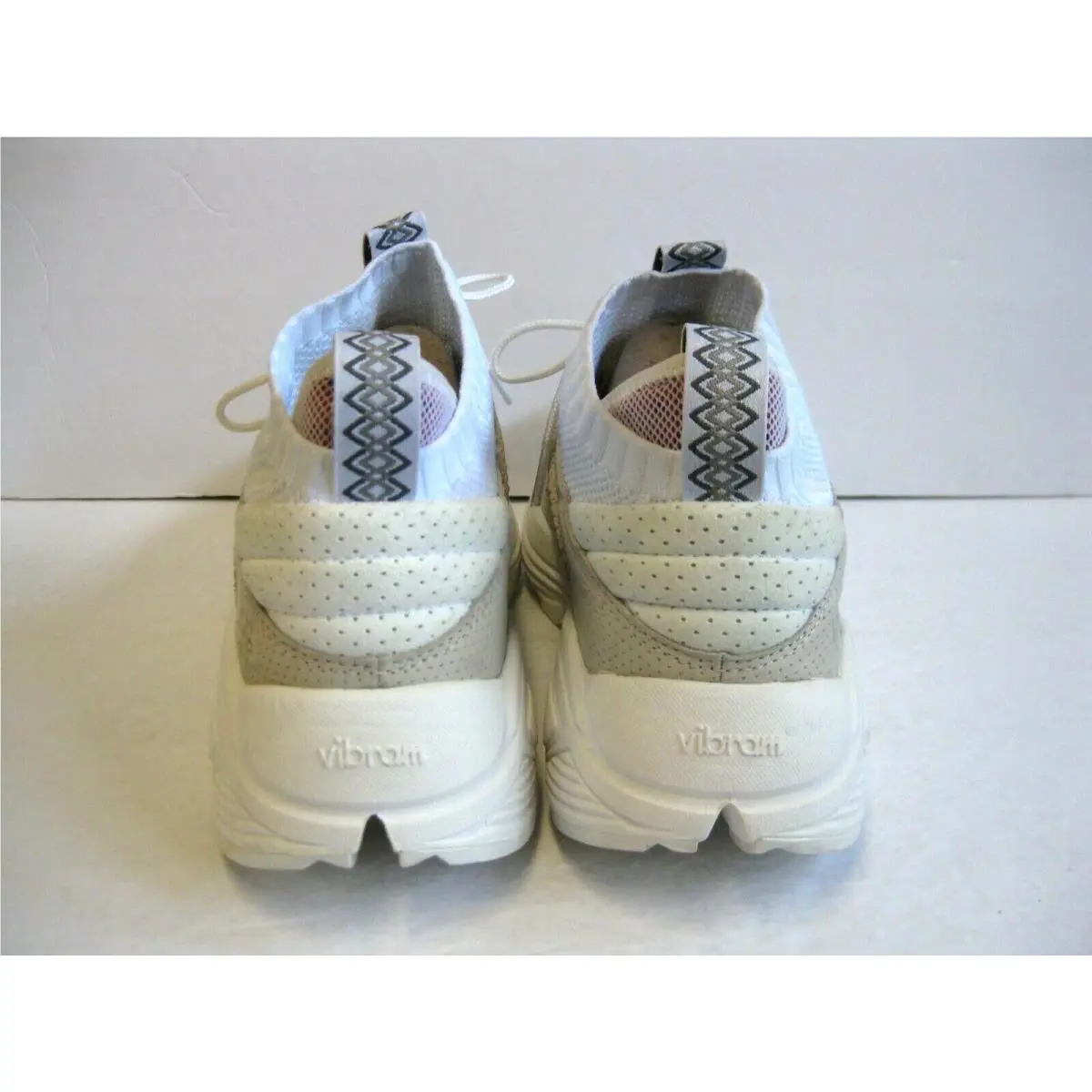 UGG shoes - White 2