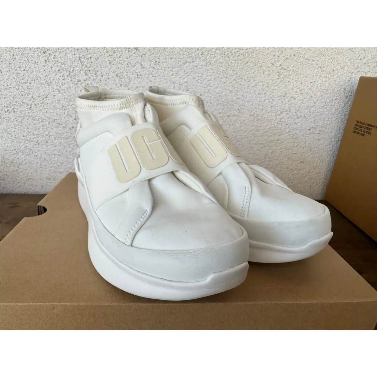 UGG shoes - White 2
