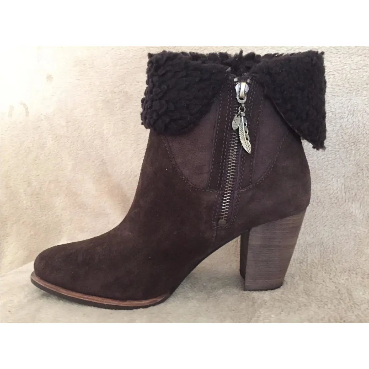 UGG shoes - Charlee Lodge - Charlee Lodge - Brown (UPC: 888855162919) 2
