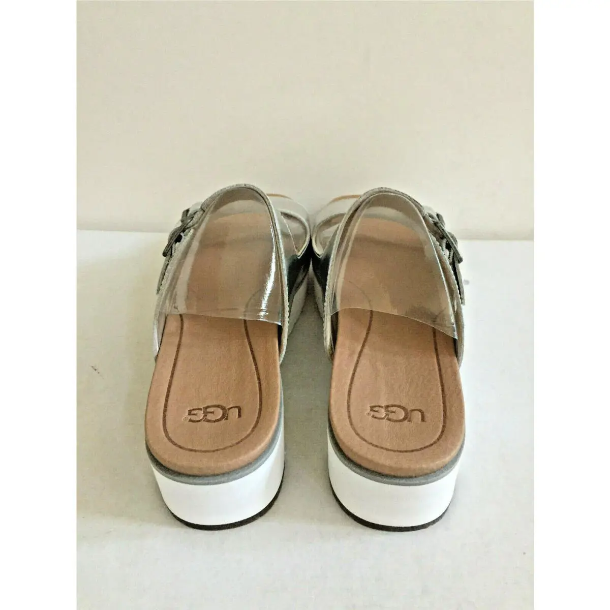 UGG shoes  - METALLIC SILVER 2