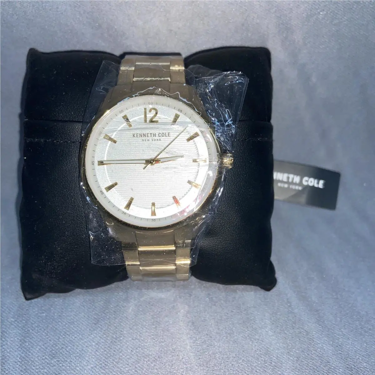 Kenneth Cole Men`s Silver Dial Gold Tone Bracelet Watch KC50688004