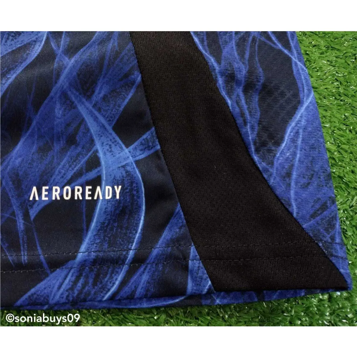 Adidas clothing - Legend Ink 5