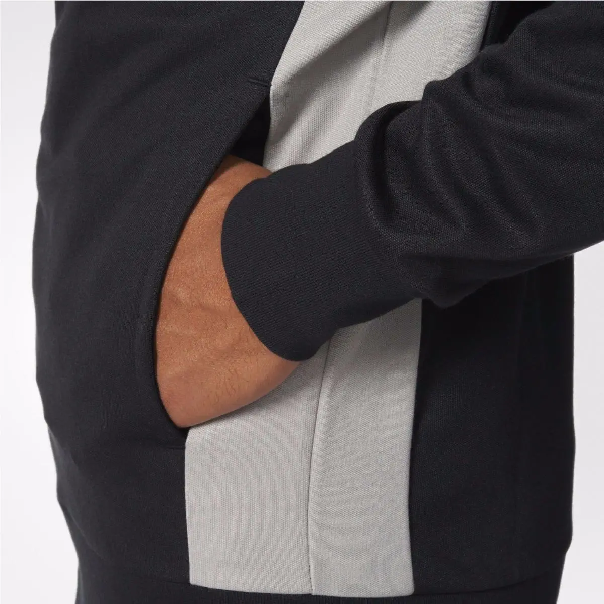 Adidas clothing - Black 11