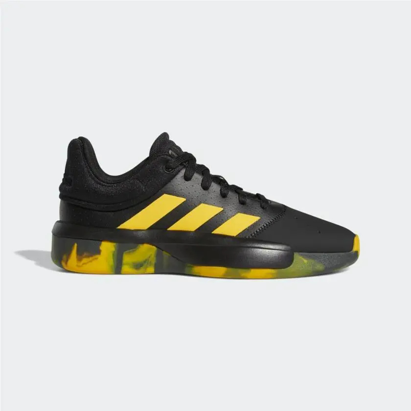 Adidas shoes - CORE BLACK / ACTIVE GOLD / LEGEND EARTH 8