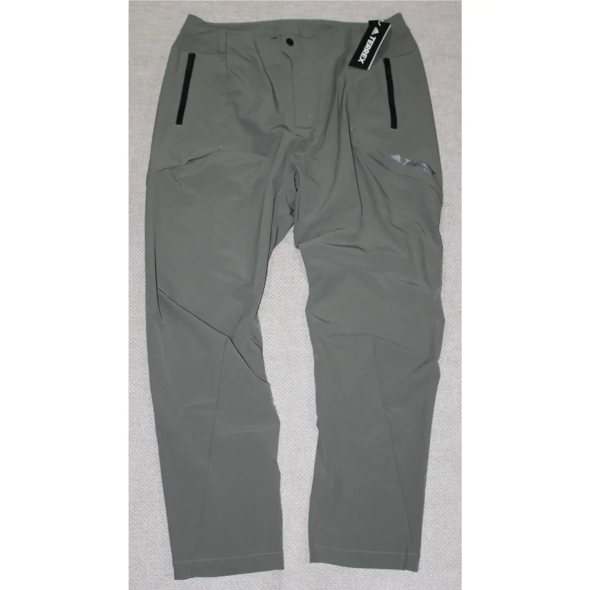 Adidas clothing - Legacy Green 11