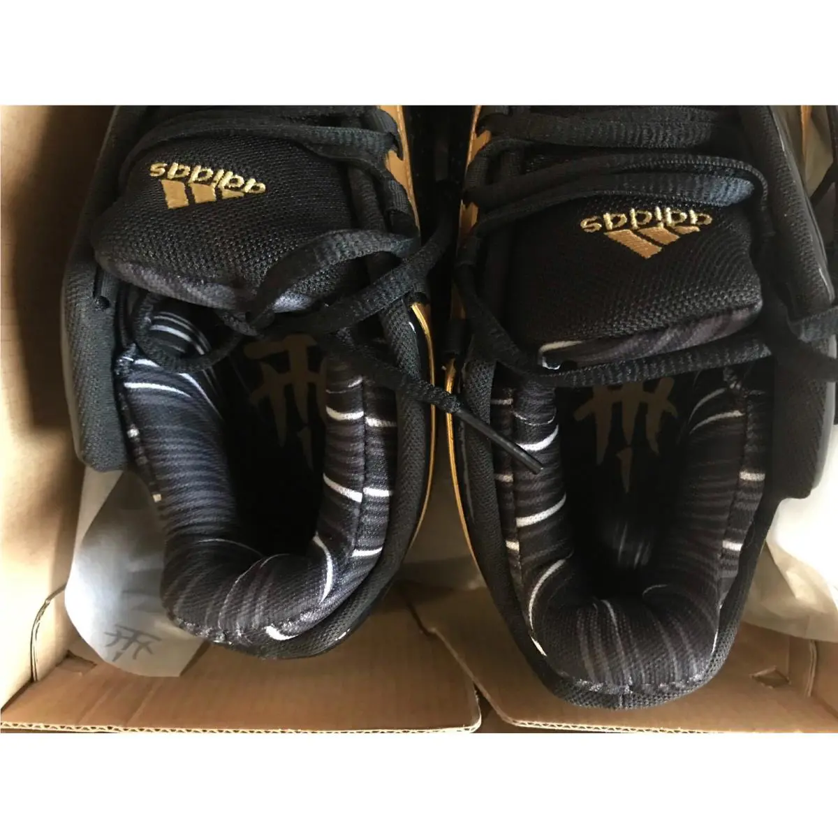 Adidas shoes - ADIDAS TMAC 2 RESTOMOD - TMAC RESTOMOD - H68049 - BLACK GOLD METALLIC` 9